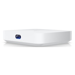 Router Ubiquiti model UCG-ULTRA