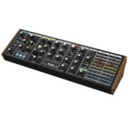 Behringer MODEL 15 Syntezator analogowy