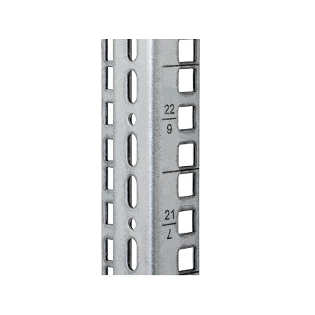 Triton Vertical rail 22U