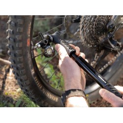 Pompka TOPEAK MANOMETR SHUTTLE GAUGE G2