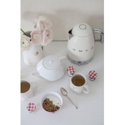 Czajnik elektryczny SMEG KLF04CREU kremowy