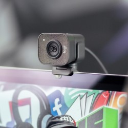 Logitech Stream?am kamera internetowa 1920 x 1080 px USB 3.2 Gen 1 (3.1 Gen 1) Grafitowy