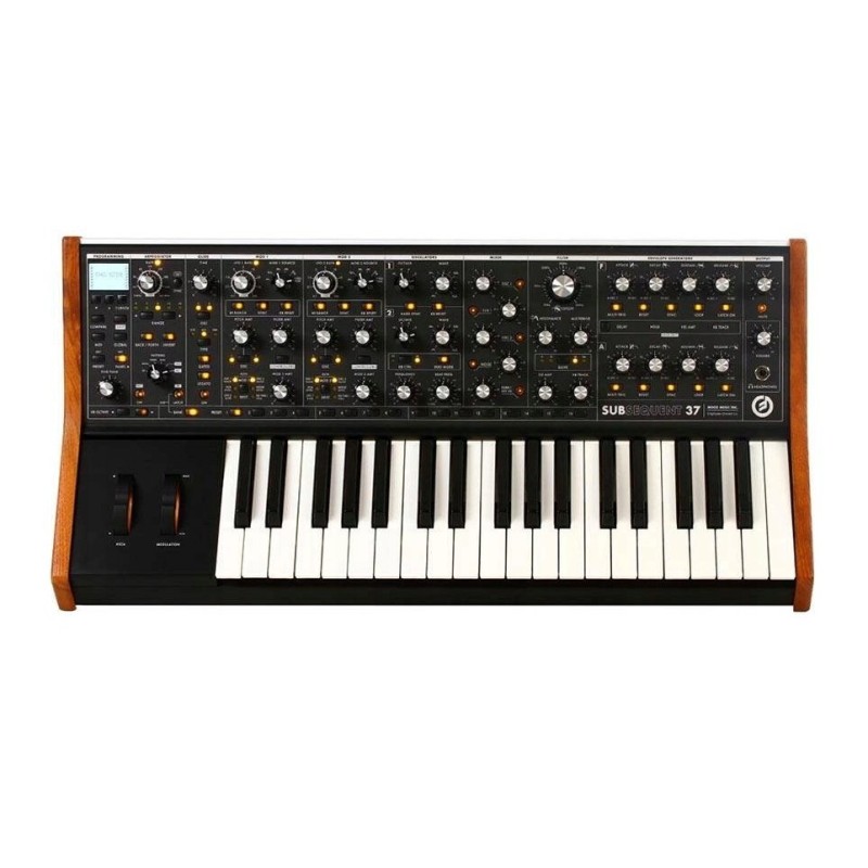 MOOG SUBsequent 37 - syntezator analogowy MOOG SUBsequent 37 - syntezator analogowy