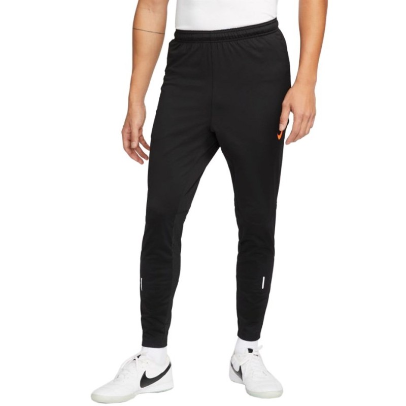 Spodnie męskie Nike Therma-Fit Strike Pant Kwpz Winter Warrior czarne DC9159 010 Spodnie męskie Nike Therma-Fit Strike Pant Kwpz Winter Warrior czarne DC9159 010