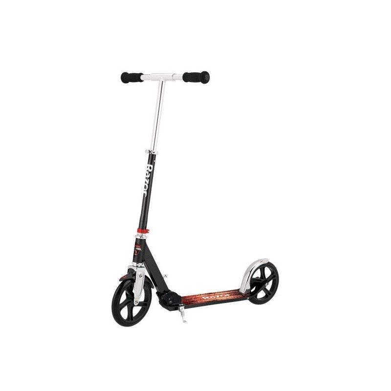 Hulajnoga Razor A5 Lux 13073067 (kolor czarny) Hulajnoga Razor A5 Lux 13073067 (kolor czarny)