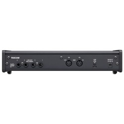 Tascam US-4X4HR Interfejs do nagrywania audio