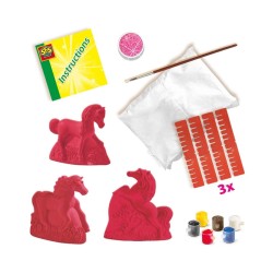 SES Creative Casting & painting horses