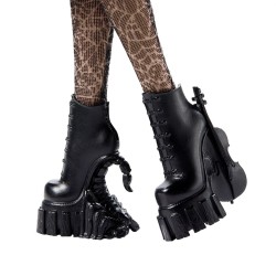 Monster High X Wednesday - koulunukke