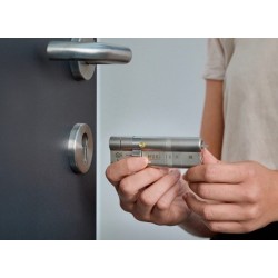 Zamek elektroniczny Nuki Smart Lock Ultra