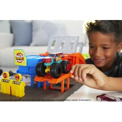 Hot Wheels Monster Trucks Demolka na stacji HFB12 MATTEL