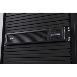 APC Smart-UPS 2200VA LCD RM 2U 230V