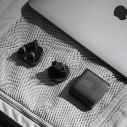 Ładowarka firmy Native Union Fast Gan Charger Pd 67W