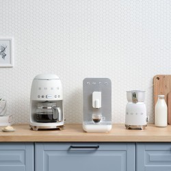 Smeg DCF02WHEU ekspres do kawy Pełna automatyka Przelewowy ekspres do kawy 1,4 l