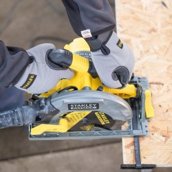 Stanley PILARKA TARCZOWA 1650W (FME301K)