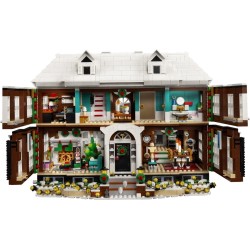 LEGO Ideas 21330 Kevin sam w domu