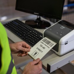 Brother TD-4520DN drukarka etykiet bezpośrednio termiczny 300 x 300 DPI 203 mm/s Przewodowa Przewodowa sieć LAN