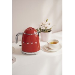 SMEG Czajnik (KLF05RDEU) mini 0,8L czerwony