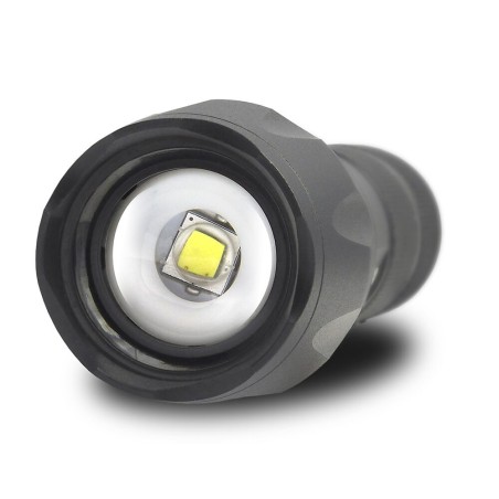 EVERACTIVE LATARKA RĘCZNA Z DIODĄ LED CREE XM-L2 18650 / 3X AAA FL600