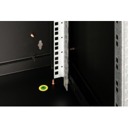 Szafa sieciowa wisząca Unique 19" 16U rack 600x600, drzwi szyba, czarny, niedzielona, złożona, 100kg