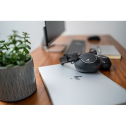 POLY Zestaw słuchawkowy Voyager Surround 80 UC USB-C + przejściówka USB-C/A