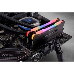 Corsair Vengeance RGB Pro CMW32GX4M2D3000C16 moduł pamięci 32 GB 2 x 16 GB DDR4 3000 MHz