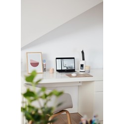 Nowoczesna lampka na biurko LED Activejet TECHNIC biała z wyświetlaczem LED (data, godzina, budzik) składana